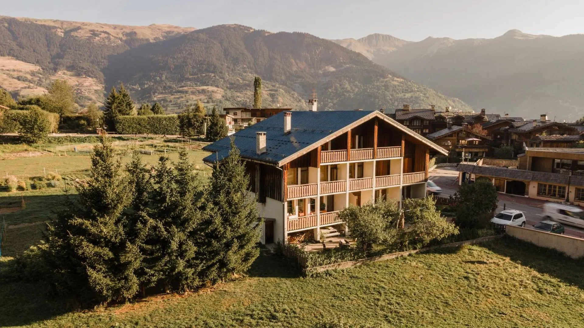 La Maison Hotel Les Peupliers Courchevel