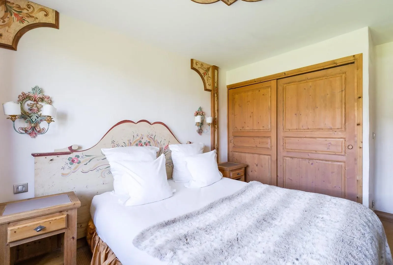 La Maison Hotel Les Peupliers Courchevel